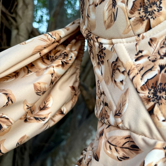 Brown Floral Corset Mini Dress Size M 8 Cold Shoulder Ruched Cocktail Party Zip - Picture 11 of 17